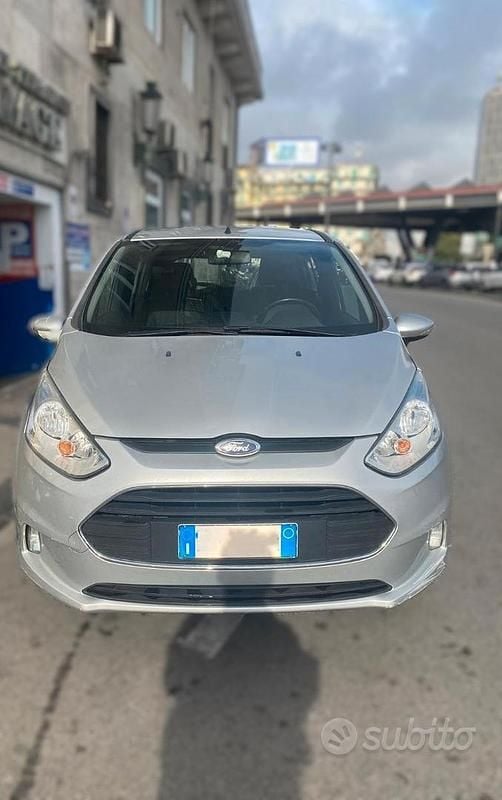 Usata Ford B-MAX 95 CV (69 kW) 2016 Argento Monovolume