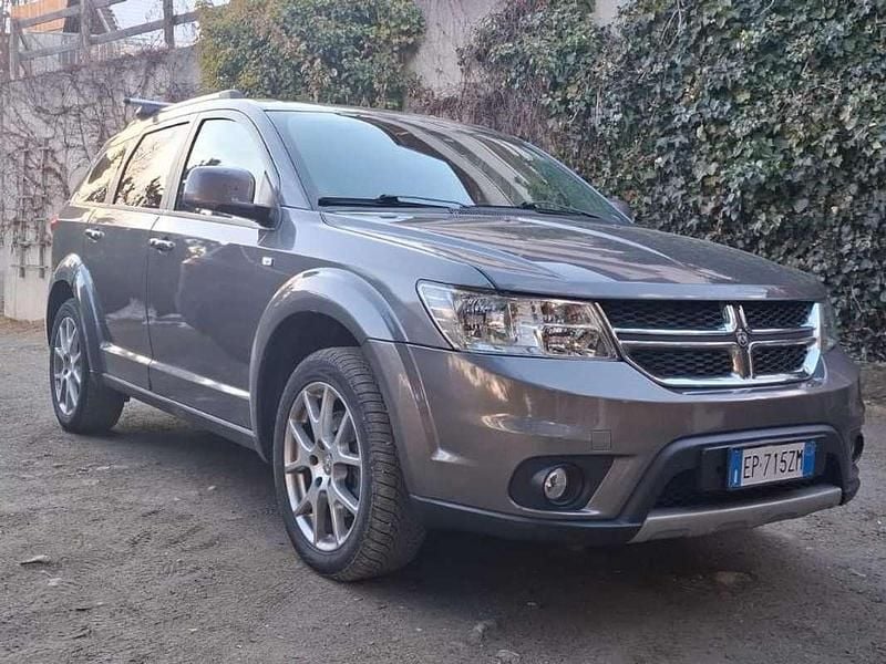 Usata Fiat Freemont Lounge 170 CV (125 kW) 2013 Grigio SUV