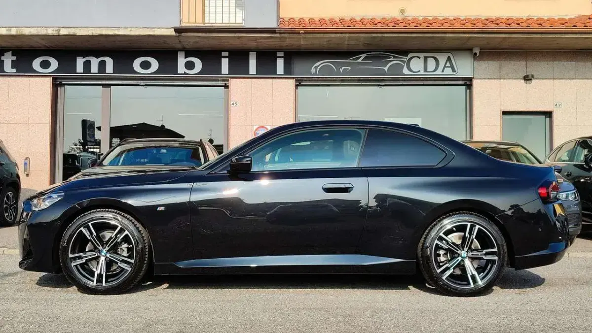 Usata BMW 218 M Sport 156 CV (114 kW) 2025 Nero zaffiro metalizzato Coupé