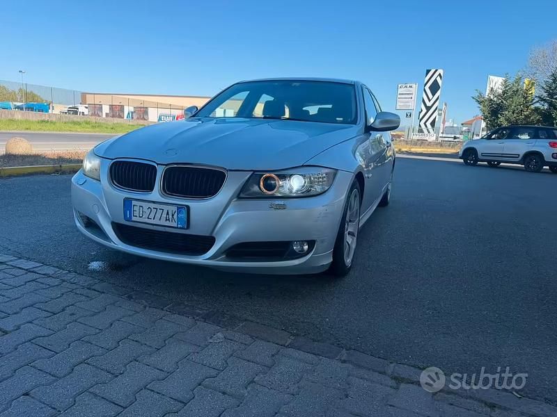 Usata BMW 320 184 CV (135 kW) 2010 Grigio Station wagon