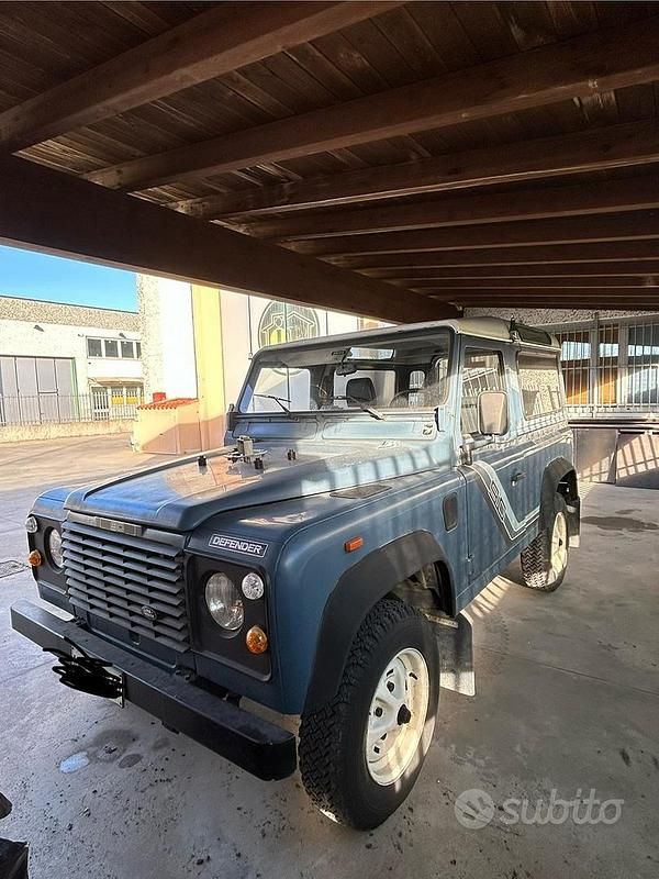 Usata Land Rover Defender 86 CV (63 kW) 1990 Blu SUV