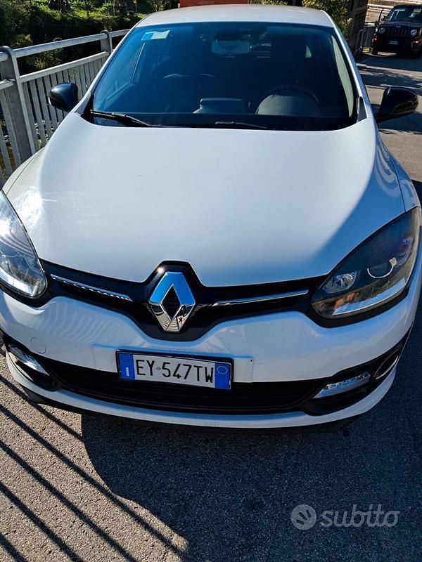 Usata Renault Mégane LIMITED 110 CV (80 kW) 2015 Bianco Berlina