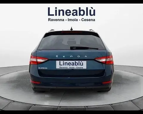 Usata Skoda Superb Executive 200 CV (147 kW) 2022 Blu/azzurro Station wagon
