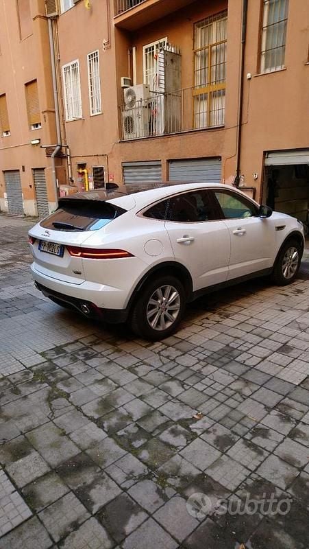 Begagnad Jaguar E-Pace 150 HK (110 kW) 2018 Vit SUV