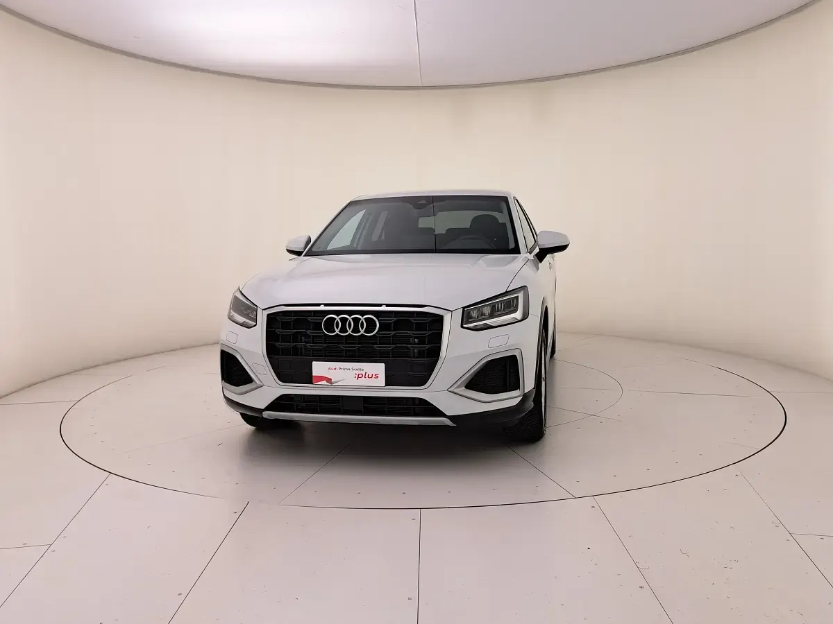 Usata Audi Q2 Advanced 150 CV (110 kW) 2025 Bianco ghiacciaio metallizzato SUV