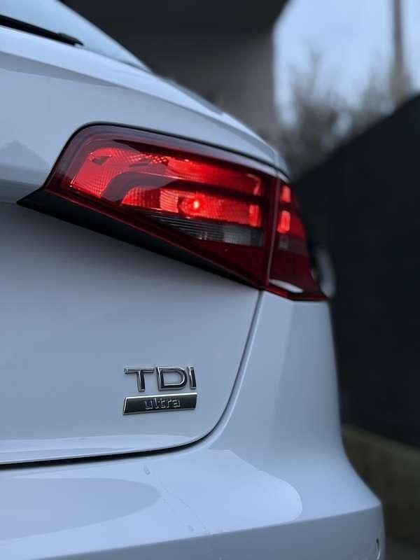 Gebraucht Audi A3 Attraction 110 PS (80 kW) 2015 Kombi