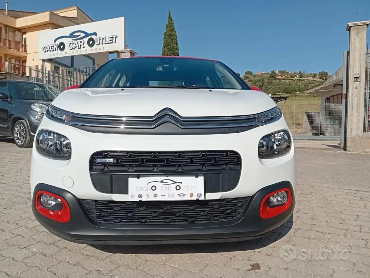 Begagnad Citroën C3 PureTech 82 HK (60 kW) 2017 Vit Sedan