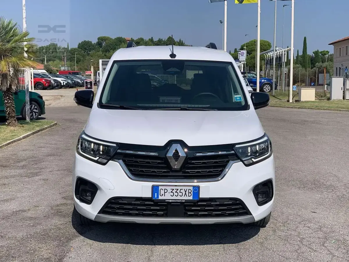 Usata Renault Kangoo Equilibre 95 CV (69 kW) 2023 Bianco Monovolume
