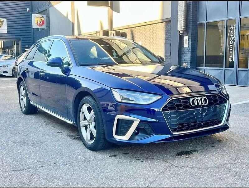 Usata Audi A4 S-Line 150 CV (110 kW) 2020 Blu/azzurro Station wagon