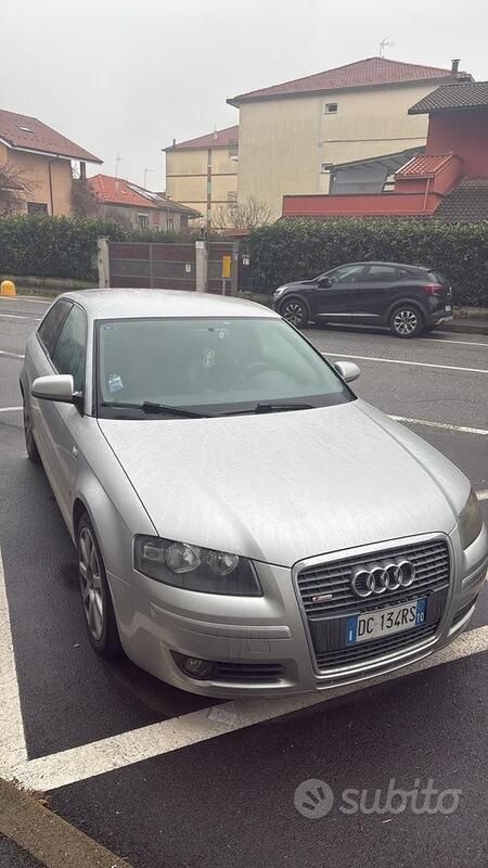 Grigio Usata 2006 Audi A3 S-Line Due volumi | 3600 € (Buon prezzo) - Immagine 1/4
