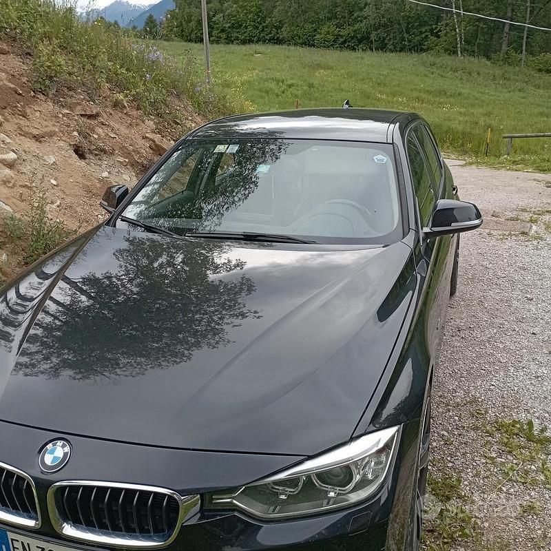 Usata BMW 330 2012 Nero Station wagon