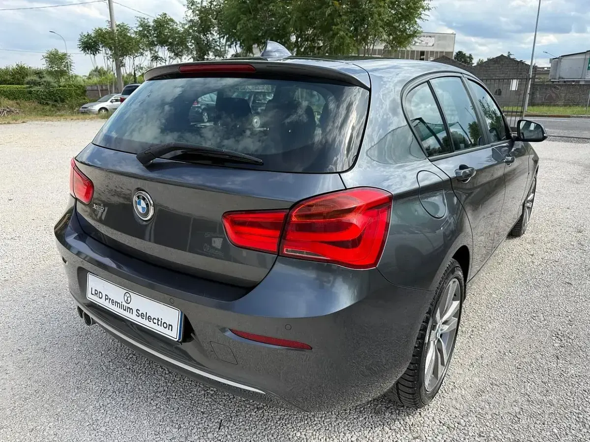 Usata BMW 120 190 CV (139 kW) 2015 Grigio Utilitaria