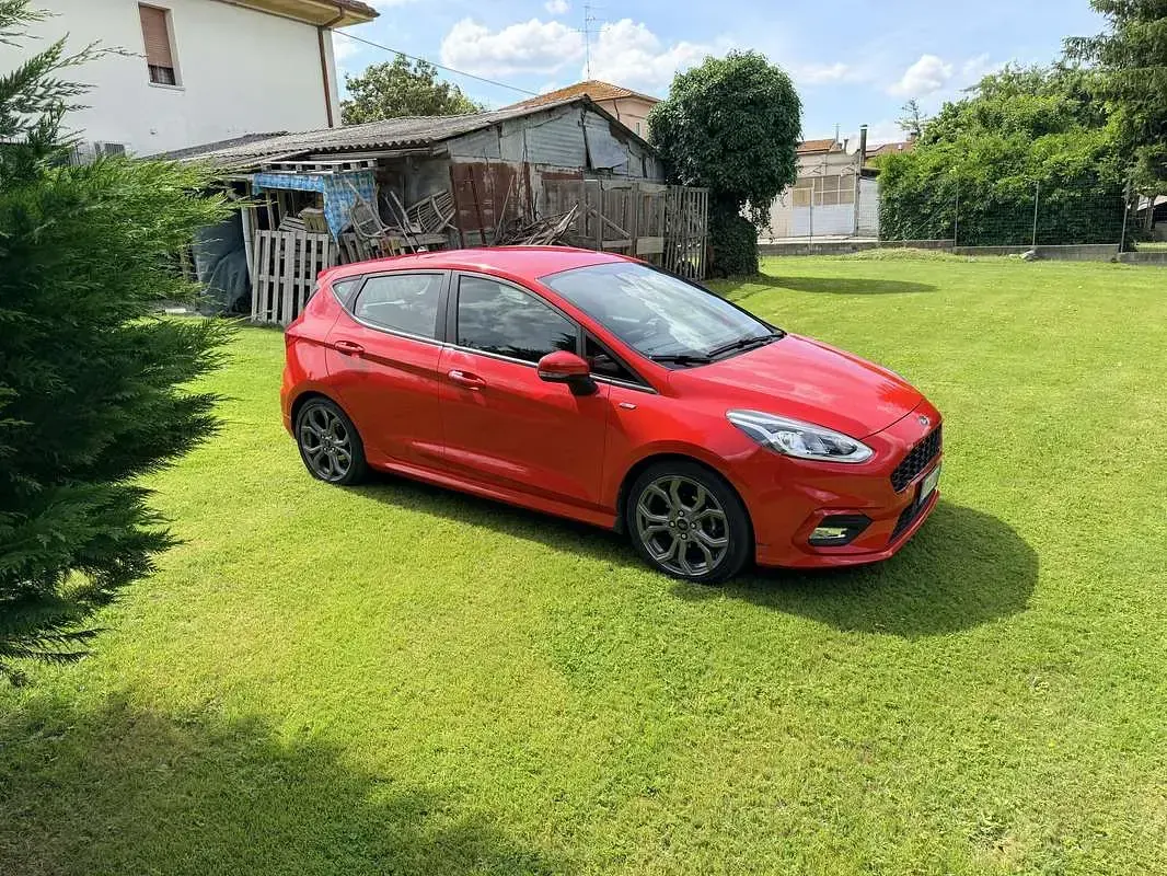Usata Ford Fiesta ST-Line 120 CV (88 kW) 2018 Rosso Utilitaria