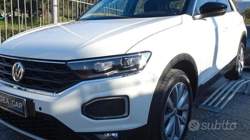 Bianco Usata 2020 VW T-Roc Business+ SUV | 24.990 € (Cara) - Immagine 1/4