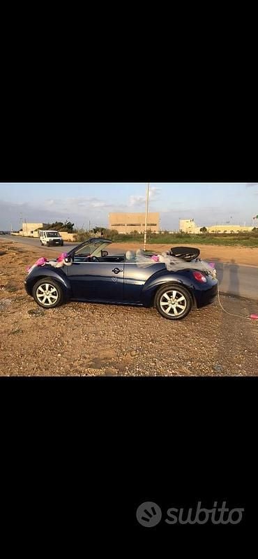 Usata VW New Beetle 105 CV (77 kW) 2007 Blu Utilitaria