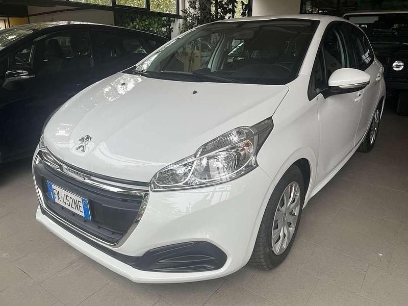 Bianco Usata 2017 Peugeot 208 Utilitaria | 7800 € (Super prezzo) - Immagine 1/4