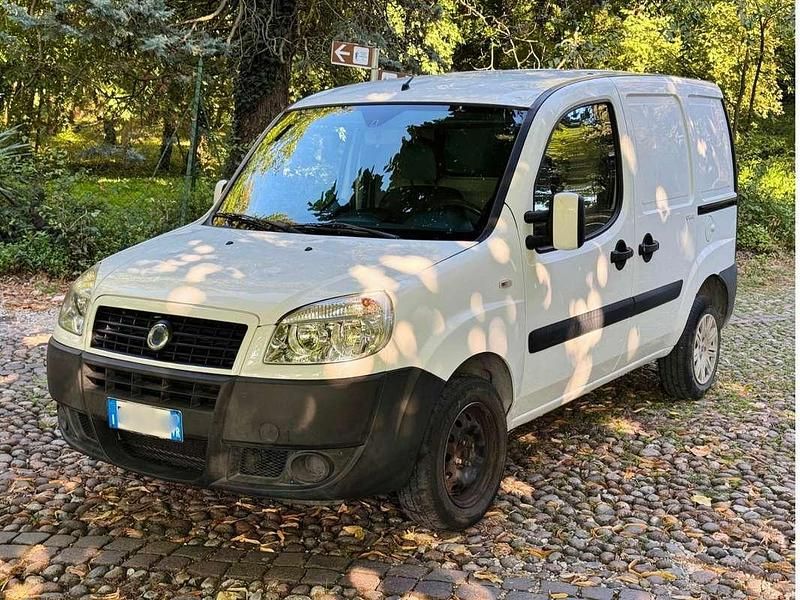 Usata 2007 Fiat Doblò Active Monovolume | 5000 € - Immagine 1/4