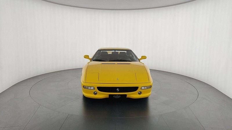 Usata Ferrari F355 381 CV (280 kW) 1998 Giallo Coupé