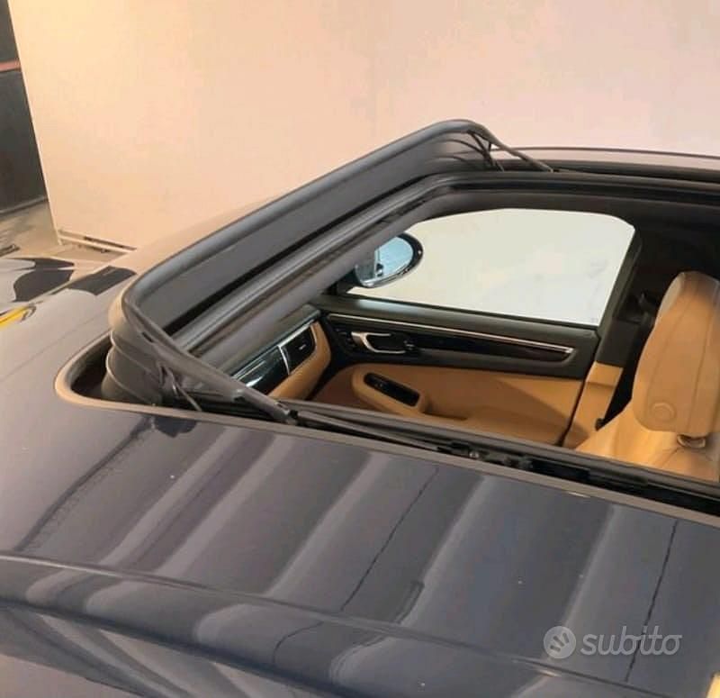 Usata Porsche Macan 245 CV (180 kW) 2018 Blu SUV