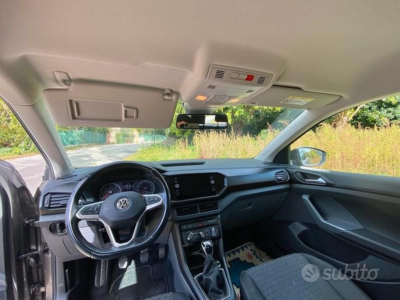 Usado VW T-Cross 95 CV (69 kW) 2020 Negro SUV