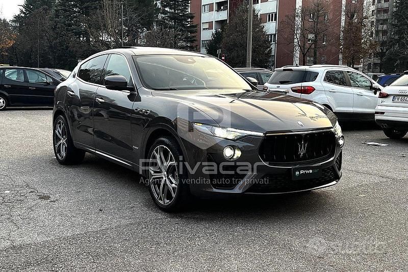 Usata Maserati GranSport 275 CV (202 kW) 2018 Grigio Station wagon