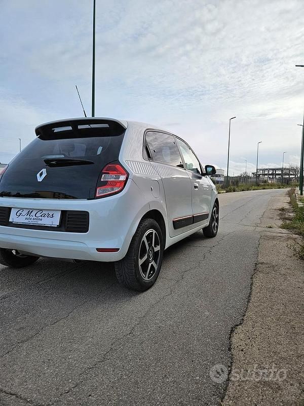 Usata Renault Twingo LIMITED 90 CV (66 kW) 2016 Bianco Utilitaria