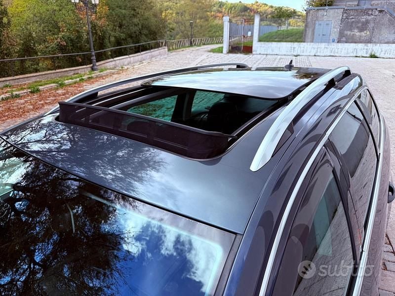 Usata VW Passat Highline 140 CV (102 kW) 2011 Berlina
