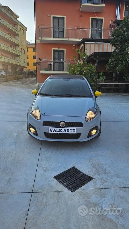 Usata Abarth Grande Punto 180 CV (132 kW) 2009 Grigio Utilitaria