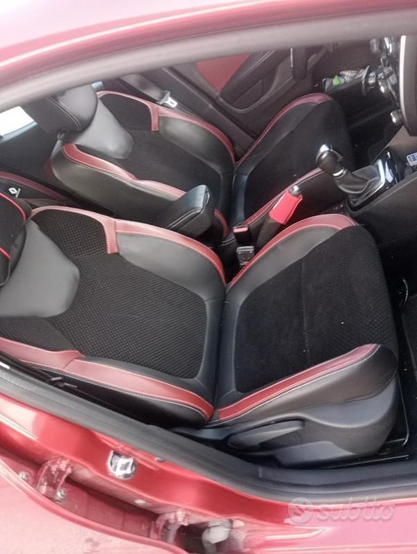 Usata Renault Clio IV 90 CV (66 kW) 2017 Rosso Utilitaria