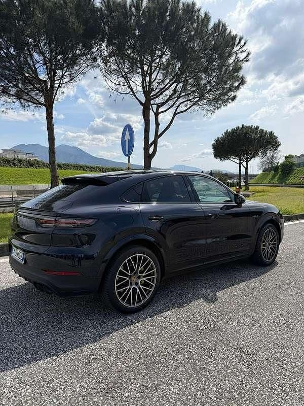 Usata Porsche Cayenne Coupe Platinum Edition 462 CV (339 kW) 2022 Blu/azzurro Coupé