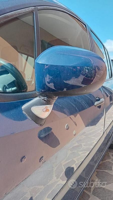 Usata Renault Modus 75 CV (55 kW) 2009 Blu Monovolume