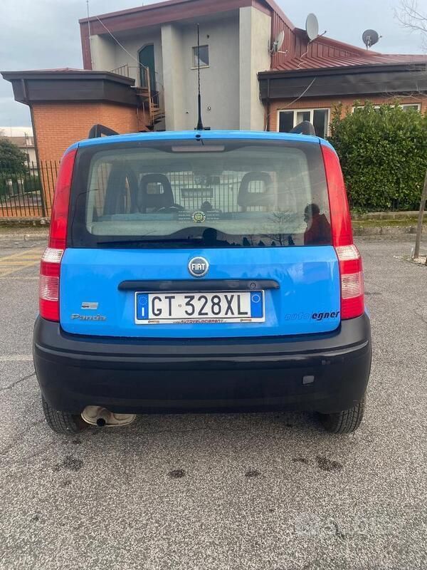 Usata Fiat Panda 54 CV (39 kW) 2004 Blu Utilitaria