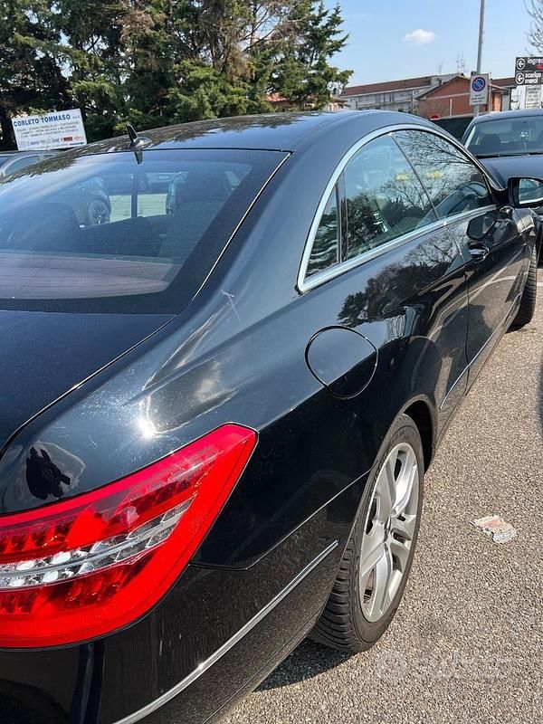 Usata Mercedes E250 2009 Nero