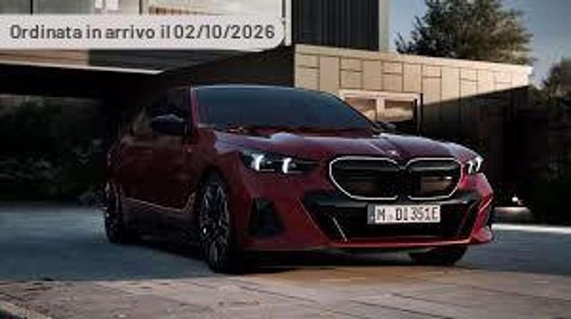 Usata BMW i5 Efficient Dynamics 150 kW (204 CV) 2024 Argento Berlina