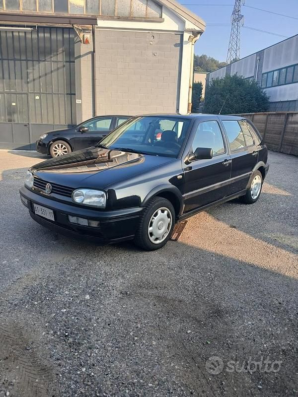 Usata 1996 VW Golf III Tre volumi | 1500 € - Immagine 1/4