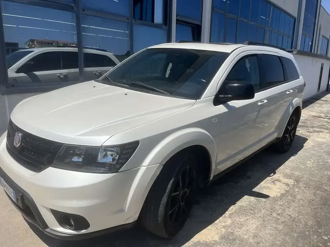 Usata Fiat Freemont Black Code 170 CV (125 kW) 2014 SUV