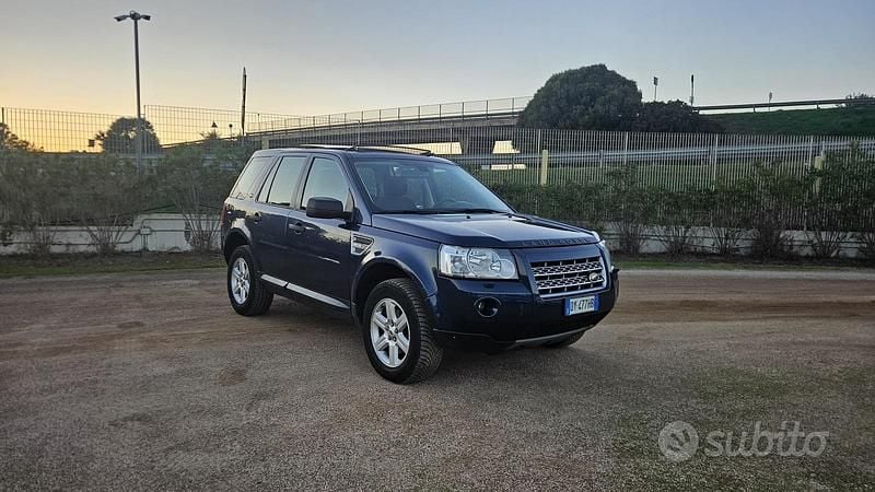 Blu Usata 2010 Land Rover Freelander 2 HSE SUV | 6500 € (Buon prezzo) - Immagine 1/4