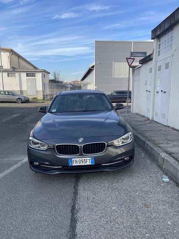 Usata BMW 320 Sport Line 190 CV (139 kW) 2017 Station wagon