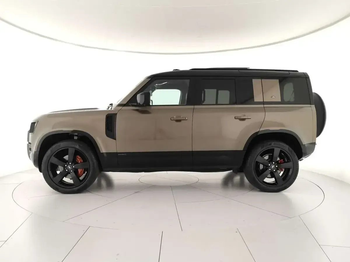 Usata Land Rover Defender SE Dynamic 301 CV (221 kW) 2024 Other SUV