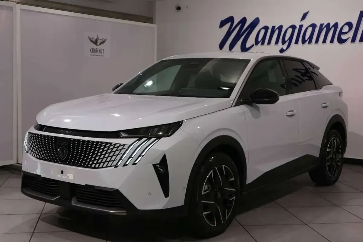 Nuova Peugeot 3008 Allure 136 CV (100 kW) 2025 Bianco SUV