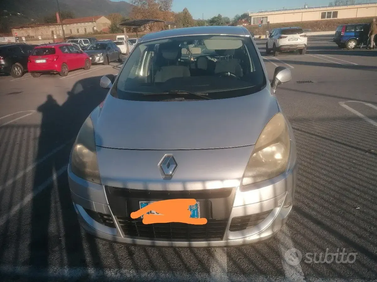 Usata Renault Scenic E-Tech 2010 Grigio Berlina