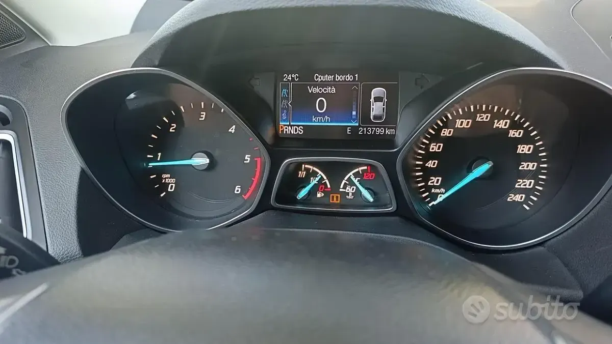 Usata Ford Kuga 150 CV (110 kW) 2016 Bianco SUV