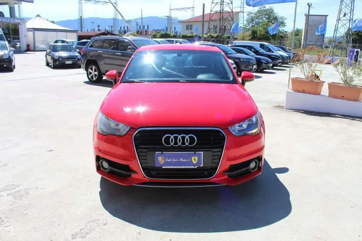 Begagnad Audi A1 S-Line 91 HK (66 kW) 2014 Vit Halvkombi