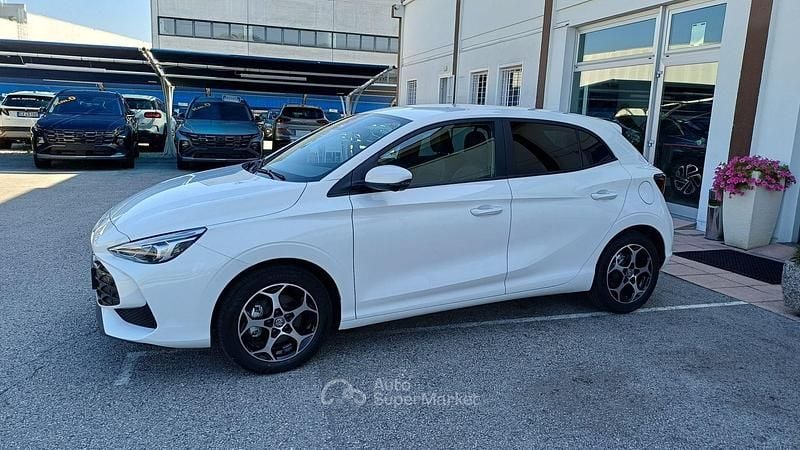 Nuova MG MG3 Luxury 194 CV (142 kW) 2025 Bianco Utilitaria