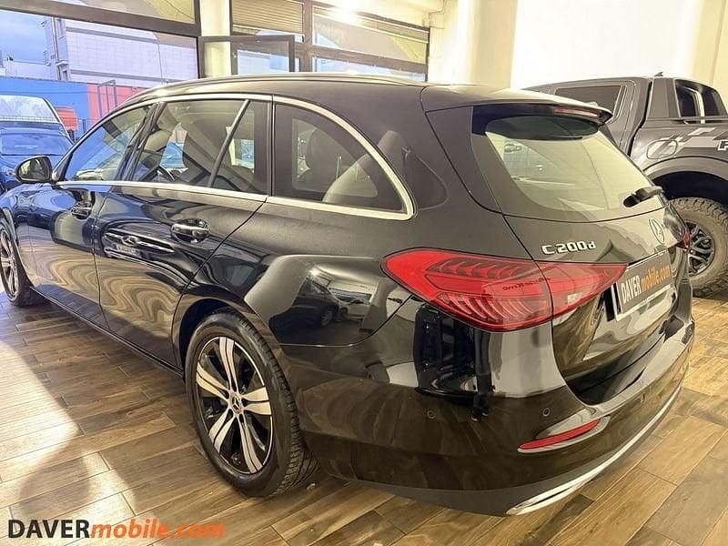 Usata Mercedes 200 Advanced 163 CV (119 kW) 2025 Nero Station wagon