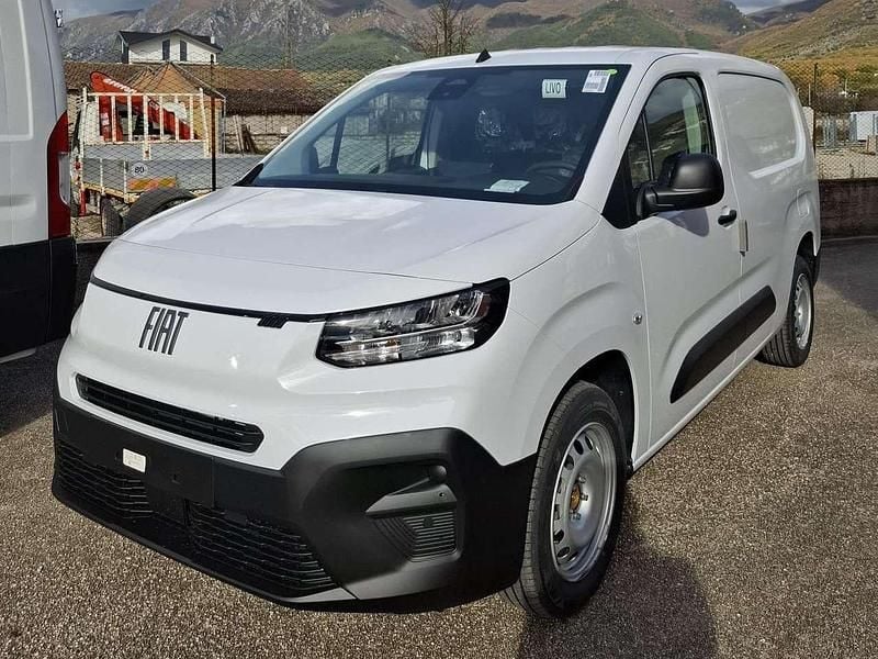 Bianco Nuova 2025 Fiat Doblò Monovolume | 21.000 € - Immagine 1/4