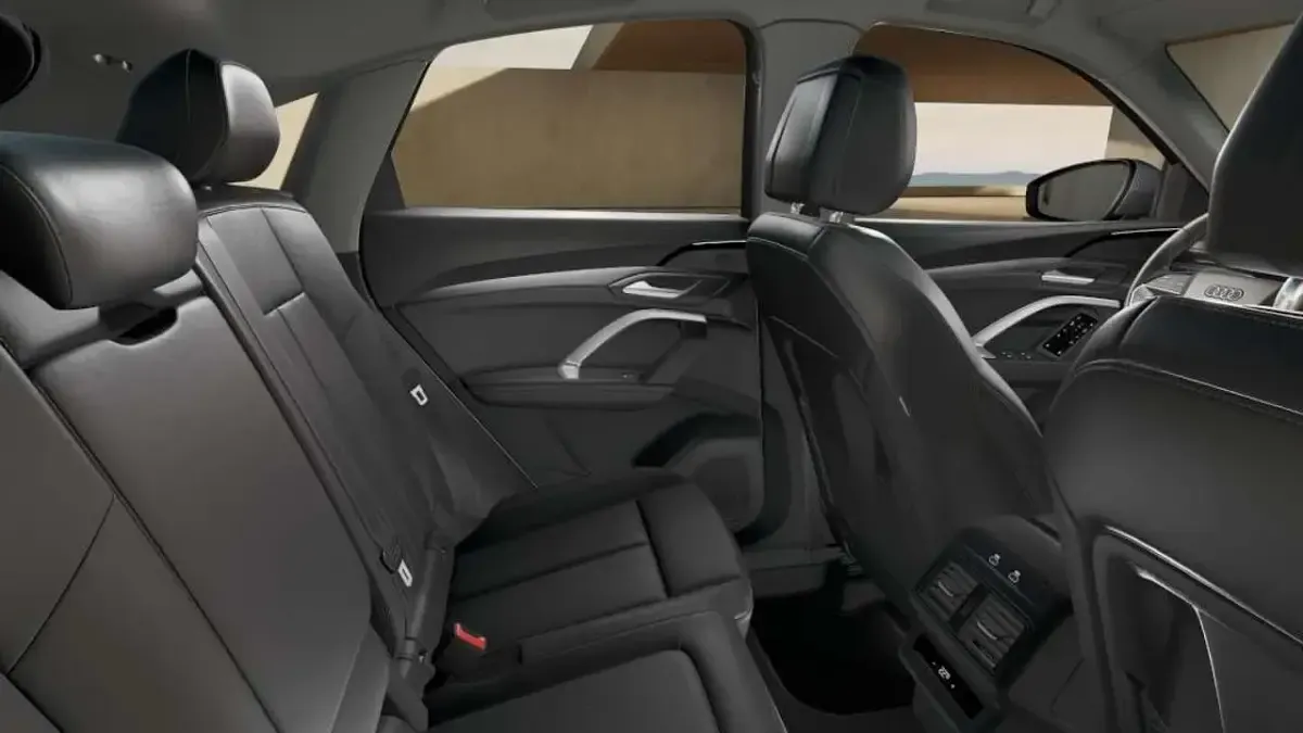 Nuova Audi Q5 Sportback Advanced 252 CV (185 kW) 2026 Argento fioretto metallizzato SUV