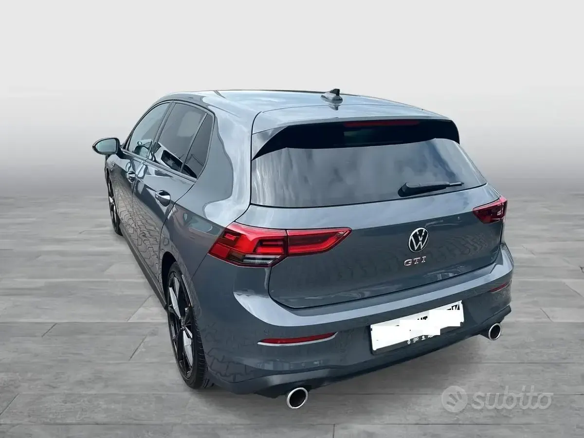 Usata VW Golf VIII Style 245 CV (180 kW) 2024 Grigio Berlina
