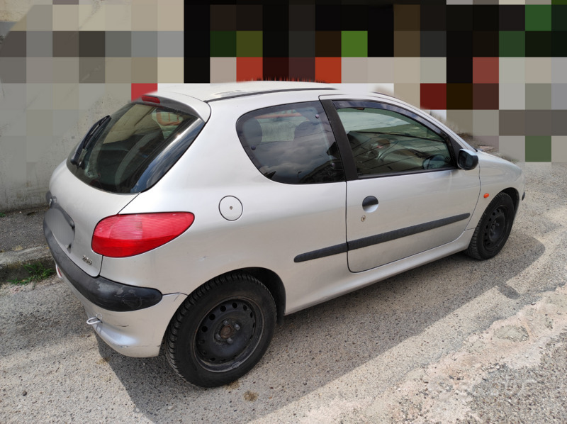 Venduto Peugeot 206 1.4 XT (leggi ben. - auto usate in vendita