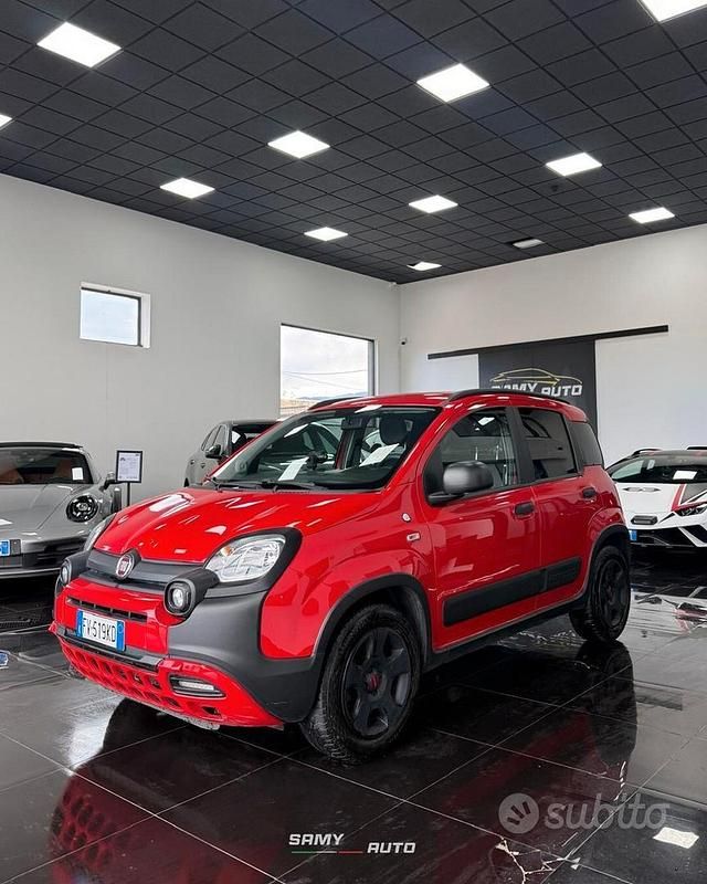 Usata Fiat Panda Cross Cross 69 CV (50 kW) 2019 Rosso Utilitaria